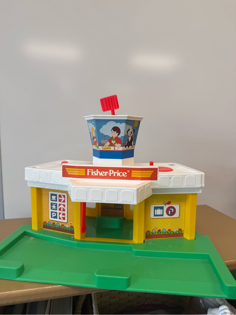 Fisher-Price Little People Vintage Airport
